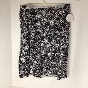 Valerie Stevens casual skirt